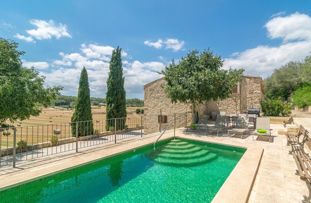 Ses Cases Velles De Son BarÓ - Villa With Pool
