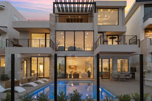 Seven-Bedroom House
