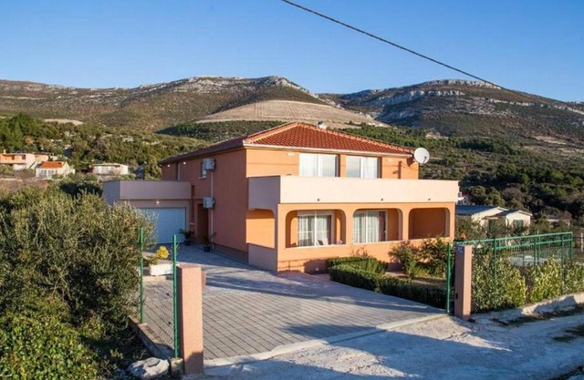Seven Bedroom Villa with Pool