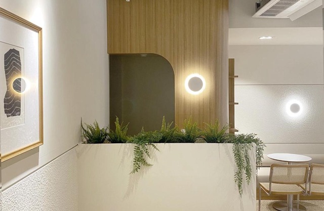 Seven Bricks Hotel