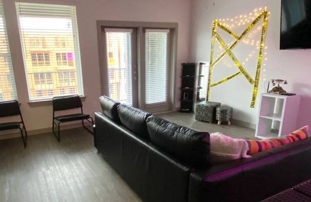 Sexy & Sensual 1BR Escape