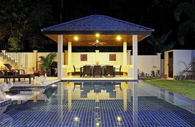 (SHA+)Coral Villa: 8 Bedroom, Private Pool Villa, Near Beach, Sleeping 19 Guests