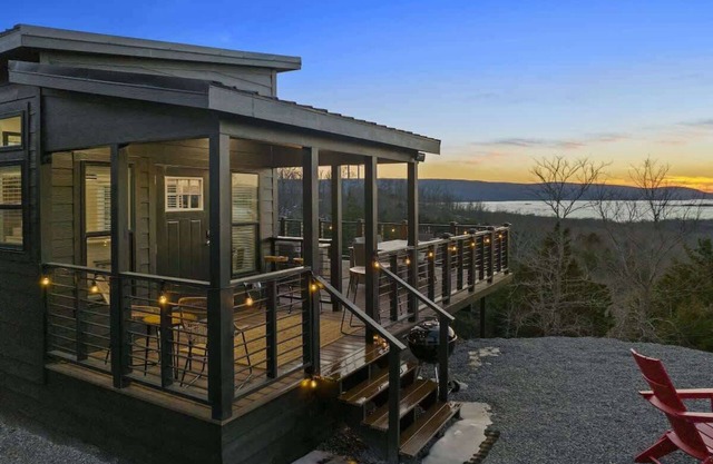 Shadowrock - Luxury Tiny Home with Amazing Views
