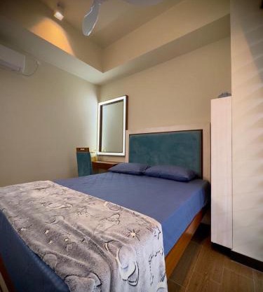 Shalom 808 Monarch Regency