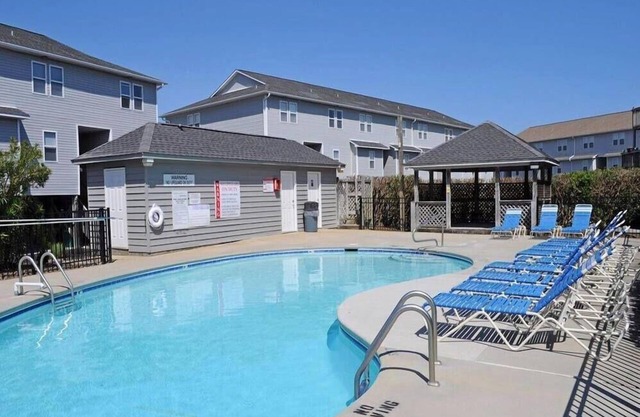 Shangri La - 2BR Turtle Cove Townhouse Near Pool