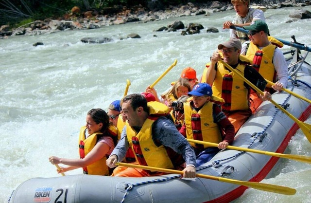 Shangri-La - Near Mendenhall Glacier and Auke Bay -DISCOUNTS ON TOURS!