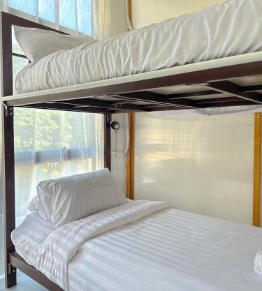 Shared Room Megun