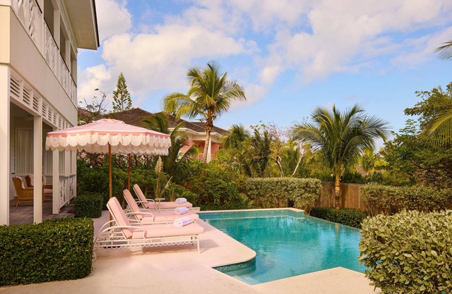 Sharon's House 3 bed/3 bath home & 1 bed/1 bath guest cottage & plunge pool