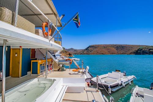 Shayamanzi Houseboats