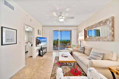 Shell Island Beach Club #7B