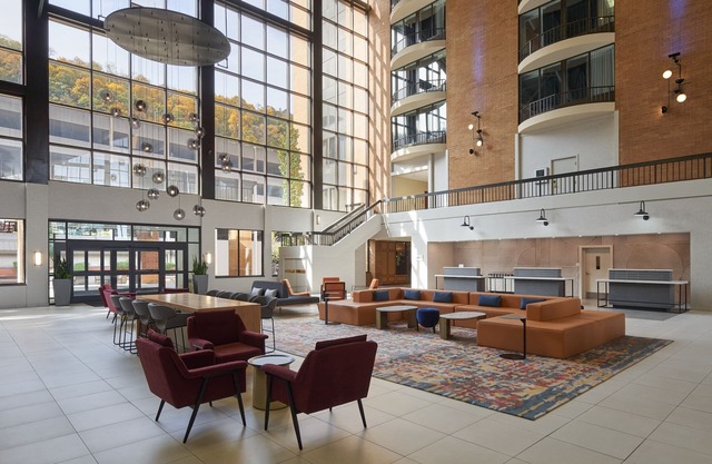 Sheraton Pittsburgh Hotel at Station Square