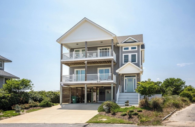 Shiner Shore Shack: 1200 Ft to Beach Access, Pool, Hot Tub
