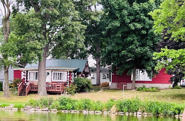 Shipshewana, AmishCountry, 2 neighboring spaces. Sleeps up to 12.