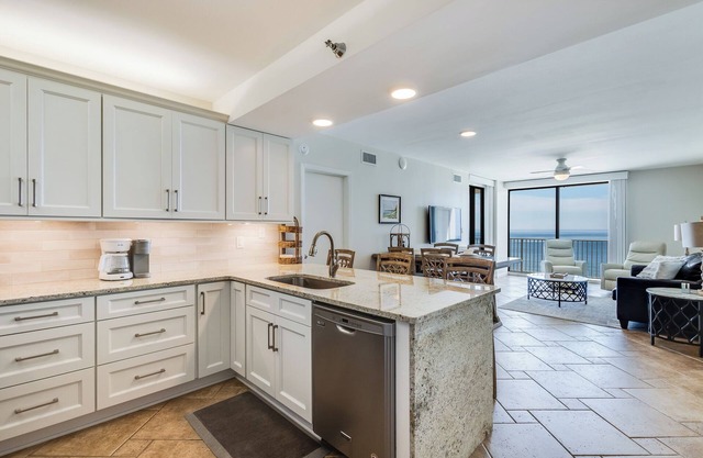 Shoalwater 805, Beachfront Home Away From Home