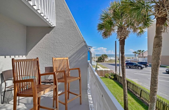 Shore Line Views condo w/boardwalk & balcony