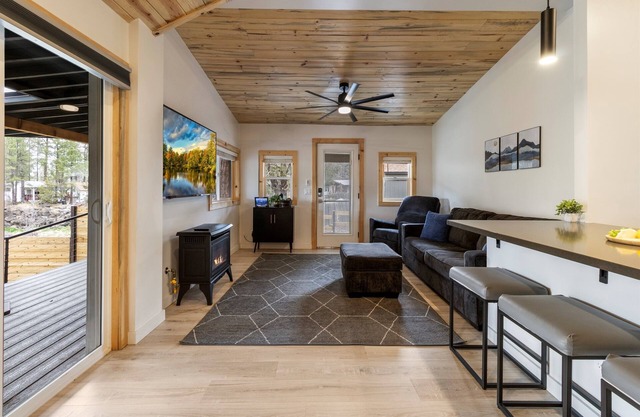 Shoreline Village Cabin 4