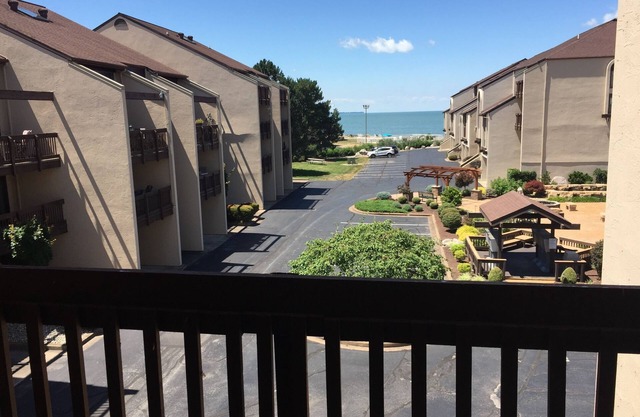 Shores #65: 2 BR/2 BA Sleeps 6