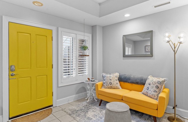Shorty's Studio - Walkable to all of Downtown Wilmington - Full Coffee Bar