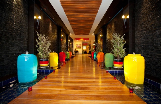 Siam Paradise Entertainment Complex