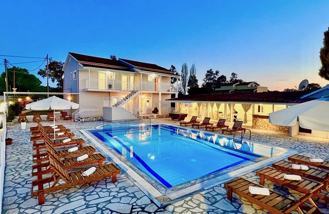 Sidari Beach Villa with private pool