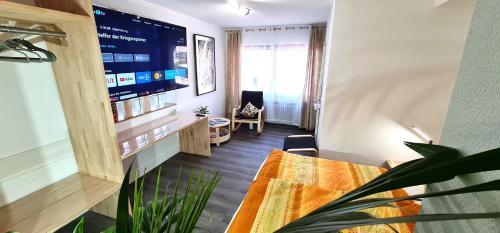 Siegen Oberstadt mit Küche und 75 Zoll TV