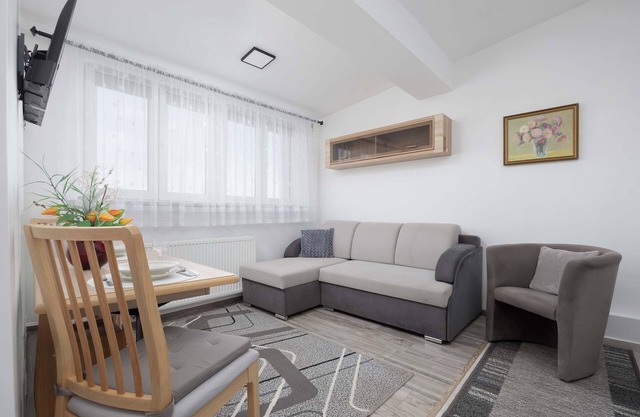 Siennicka 38A | Warsaw | Modern Apartment | Fan | City View