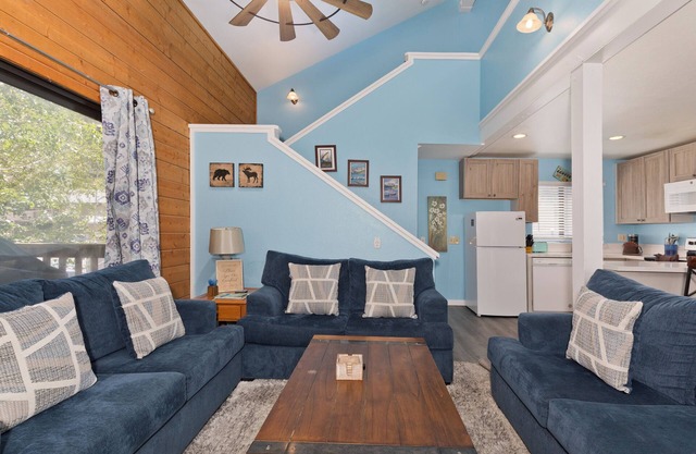 Sierra Suns 2, townhome in June Lake Village