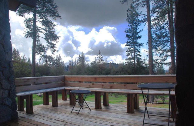 Sierra Trails Inn