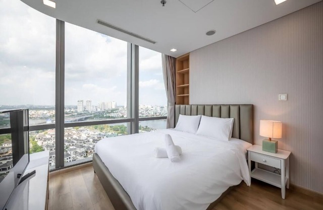 SIGNATURE SUITE LANDMARK 81