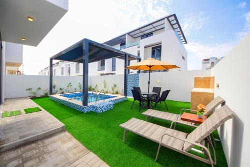 Silk Valley - 4B near Al Hamriyah | Private Pool