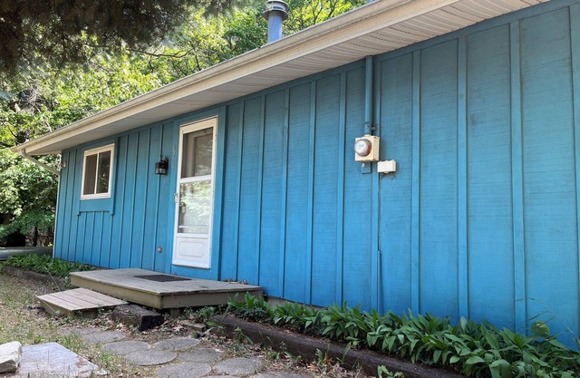 Silver Creek Cottage near the dunes and beaches