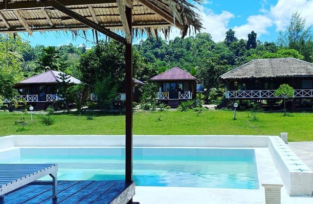 Simeulue Surf Camp