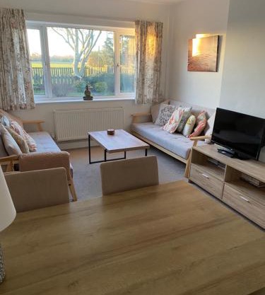 Simla Bungalow, Tetney