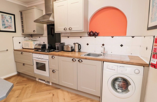 Simonside Apartment