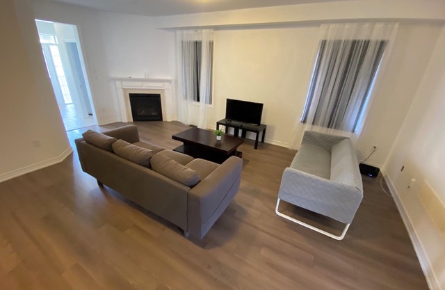 Simple 4 Bedroom House Oakville