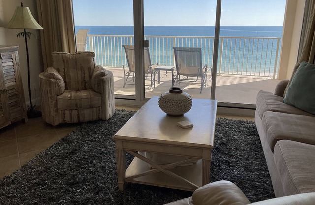 *Simply Irresistible!*Gulf Front Condo*Come Enjoy The Beach!*
