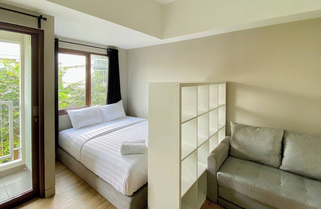 Simply Look Studio Room At Gateway Park Lrt City Bekasi Apartment