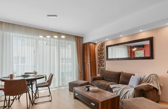 Sina Apartment with Balcony