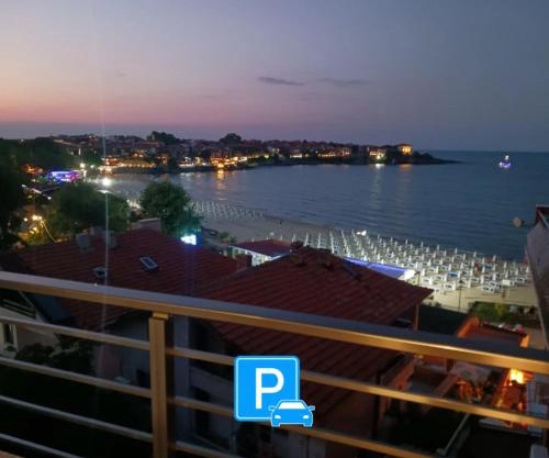 Sineva apartment - perfect location and amazing view