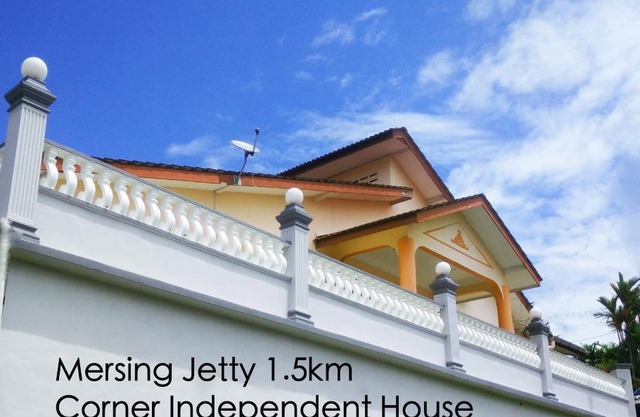 SingHome Holiday House