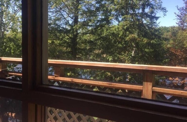 Single Family Cottage Perfect for Families with Kids Charm and Sunset Included
