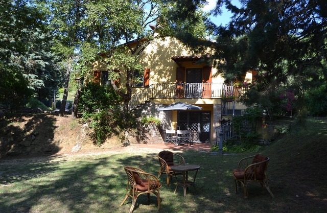 Single-family house for exclusive use, quiet and not isolated area between Umbria and Tuscany