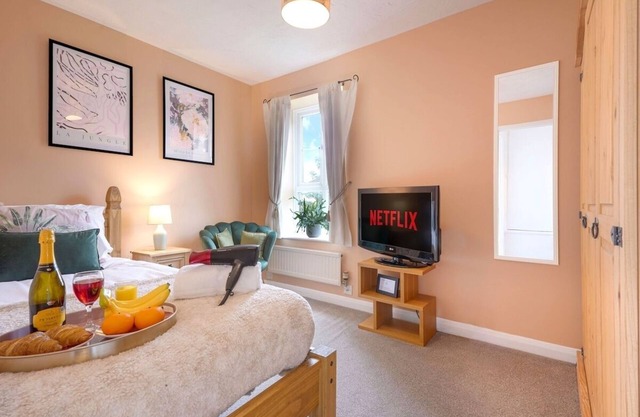 Single room close to city