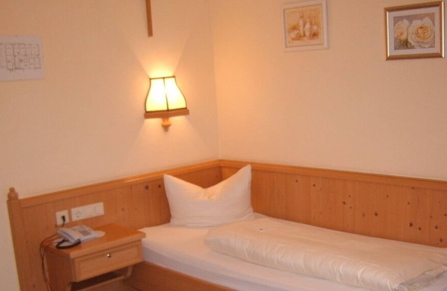 Single room for 1 guest with 12m² in Weißenhorn (73095)