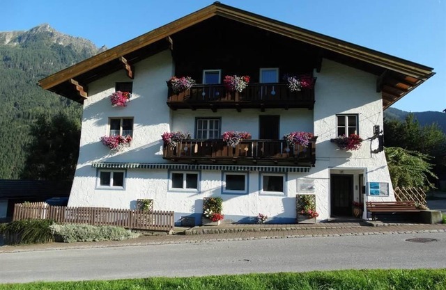 Single room, shower, no. 1 - Gästehaus Posch