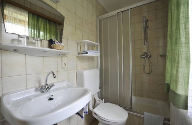 Single room with shower, WC No. 5 - Macheiner, guest house - Apartment