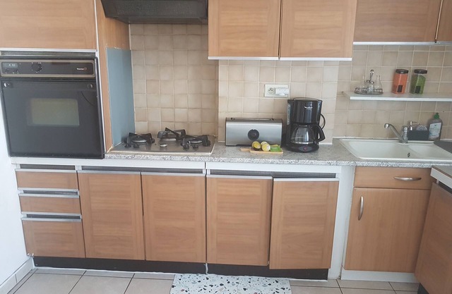 Single-storey apartment near town center