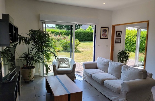 Single storey house in Crozon, close to Postolonnec beach