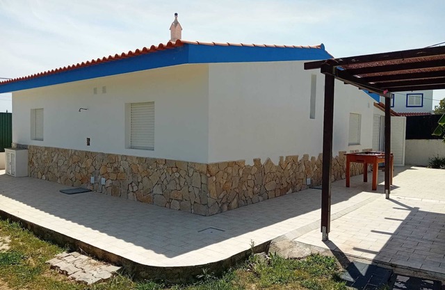 Single-storey villa,sea view,AC,WIFI,garden,barbecue,terraces, 2mn from beach