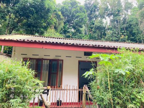 Sinharaja Pitadeniya Villa